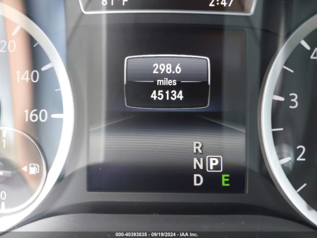 SJKCH5CR8JA053647 Infiniti Qx30 Premium