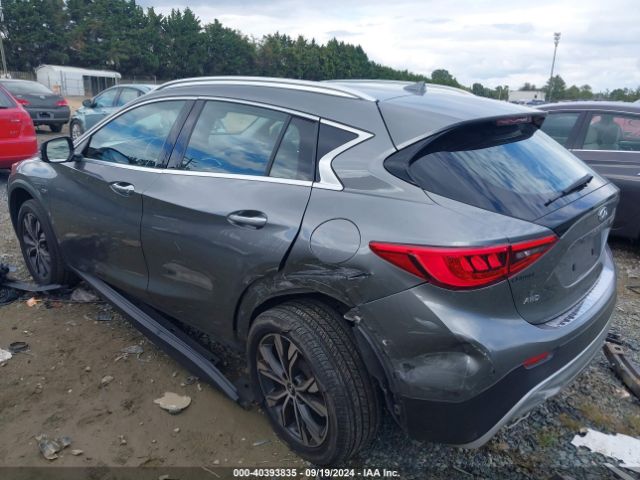 SJKCH5CR8JA053647 Infiniti Qx30 Premium