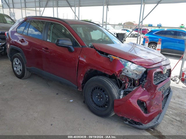 Toyota RAV4 LE 2019 2T3H1RFVXKW039037 Image 1