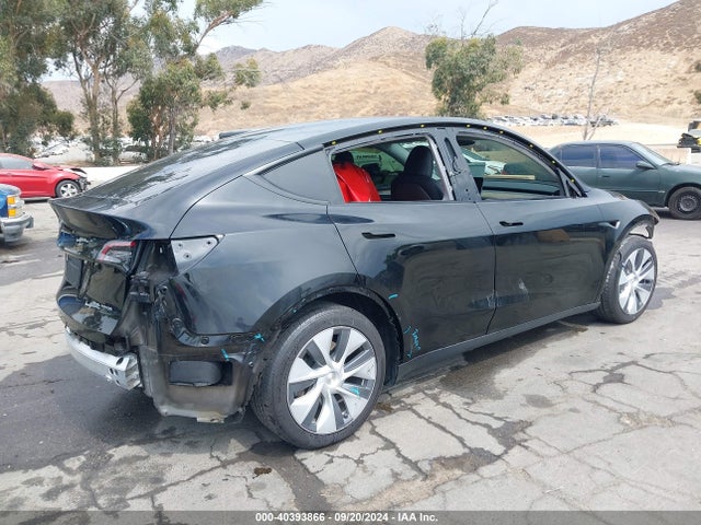 2023 TESLA MODEL Y 7SAYGAEE0PF859337 Photo 3