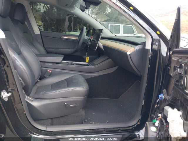 2023 TESLA MODEL Y 7SAYGAEE0PF859337 Photo 4
