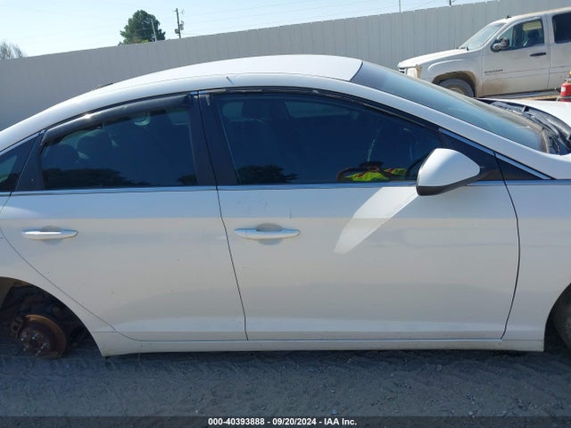 Hyundai SONATA SE 2015 5NPE24AFXFH062401 Image 13