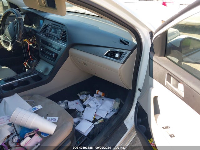 Hyundai SONATA SE 2015 5NPE24AFXFH062401 Image 5