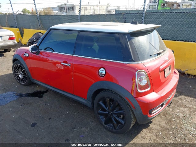 2012 MINI COOPER S WMWSV3C58CTY27876 Photo 2