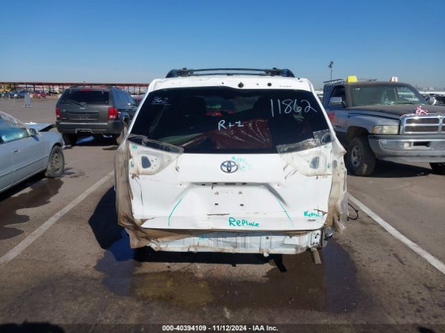 5TDXK3DCXES427950 Toyota Sienna Se 8 Passenger