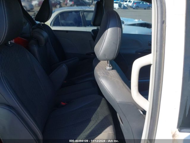 5TDXK3DCXES427950 Toyota Sienna Se 8 Passenger