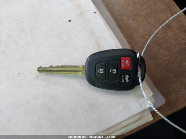 Toyota COROLLA LE 2019 5YFBURHE7KP904387 Image 11