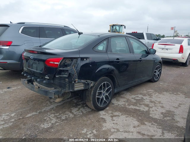Ford FOCUS SE 2017 1FADP3FE3HL284080 Image 4