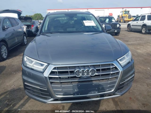 WA1CNAFY9J2026887 Audi Q5 2.0t Premium/2.0t Tech Premium