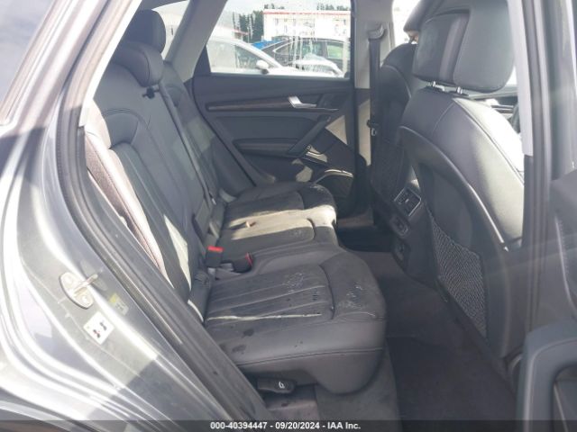 WA1CNAFY9J2026887 Audi Q5 2.0t Premium/2.0t Tech Premium