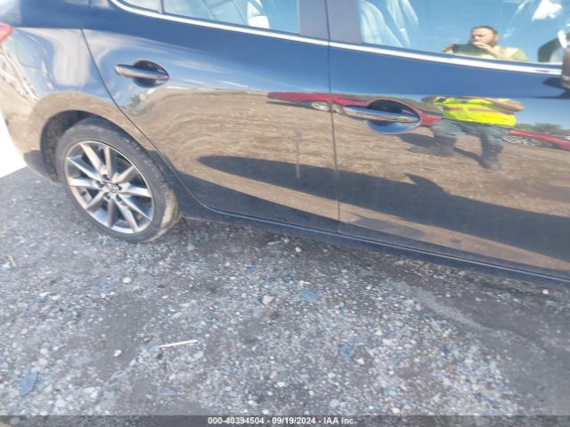 3MZBN1V33JM186423 Mazda Mazda3 Touring