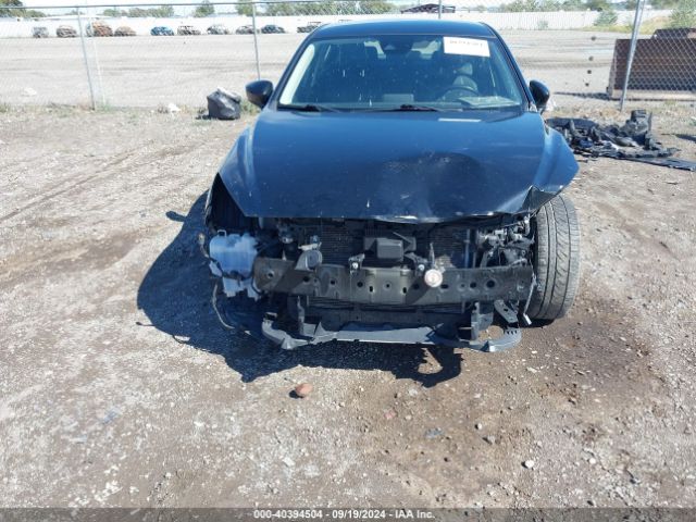 3MZBN1V33JM186423 Mazda Mazda3 Touring