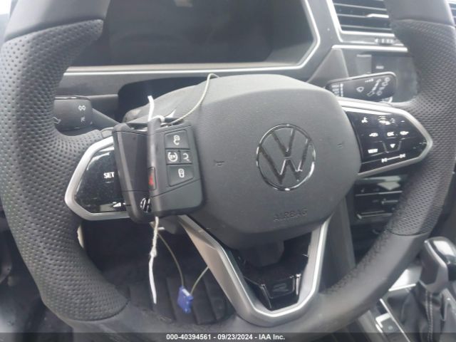 3VVCB7AX0RM080584 Volkswagen Tiguan 2.0t Se R-line Black