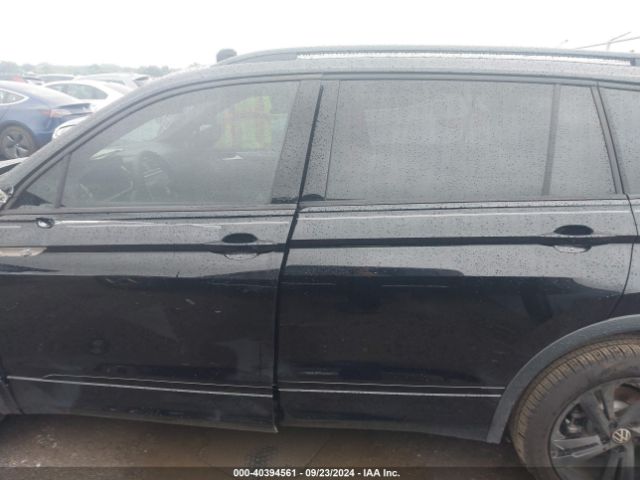 3VVCB7AX0RM080584 Volkswagen Tiguan 2.0t Se R-line Black