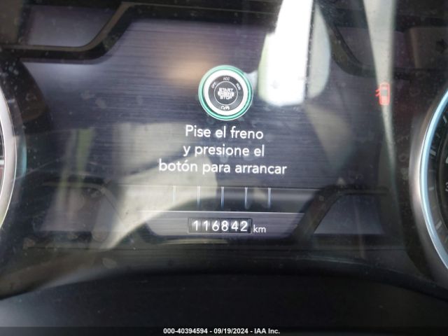 1C6RREJT3KN628814 RAM 1500 Laramie  4x2 5'7 Box