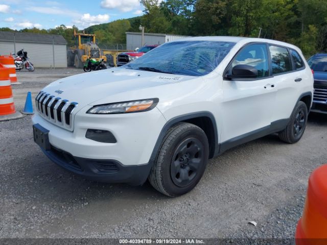 1C4PJMAB9FW741322 Jeep Cherokee Sport