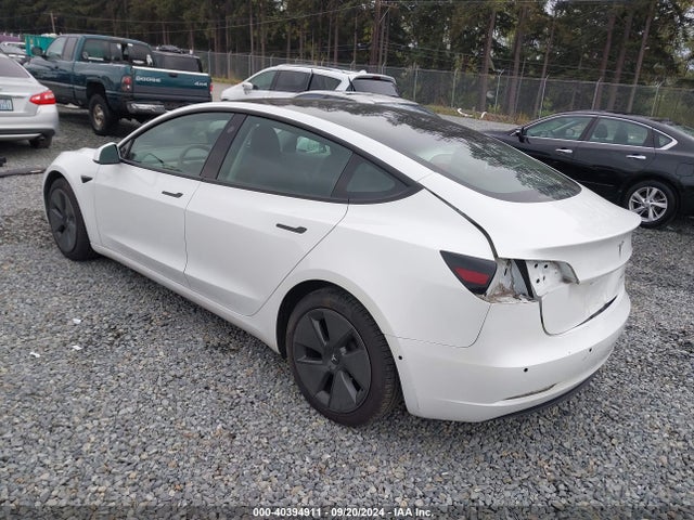 2021 TESLA MODEL 3 5YJ3E1EBXMF937945 Photo 2