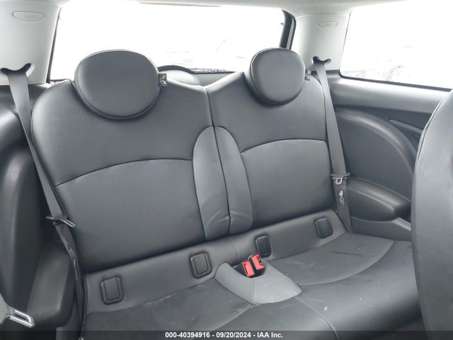 2009 MINI COOPER WMWMF33569TW71027 Photo 7