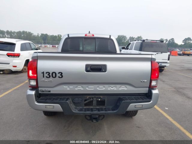 3TYSZ5AN0NT089549 Toyota Tacoma Sr V6