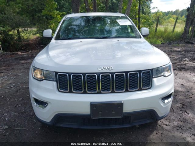 1C4RJEAG3JC172536 Jeep Grand Cherokee Laredo E 4x2
