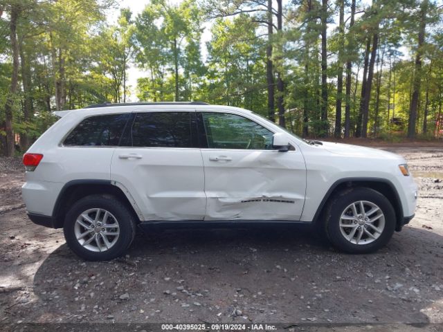 1C4RJEAG3JC172536 Jeep Grand Cherokee Laredo E 4x2