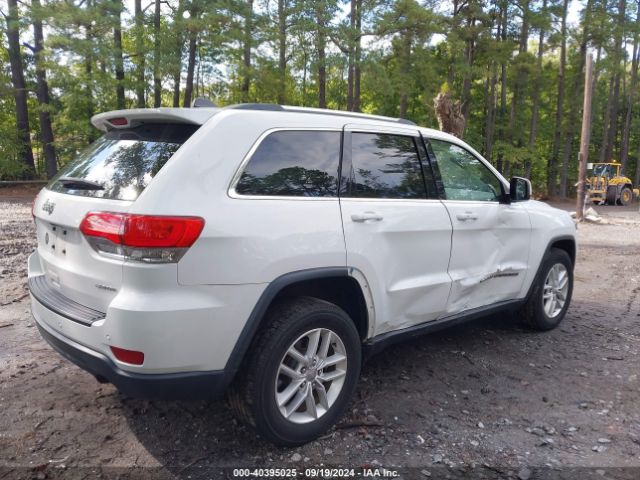 1C4RJEAG3JC172536 Jeep Grand Cherokee Laredo E 4x2