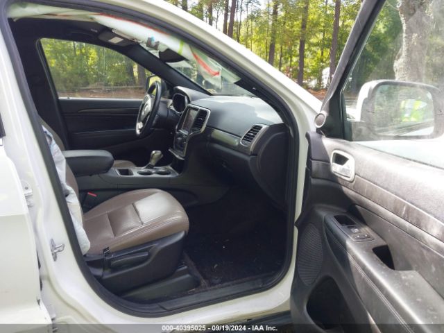 1C4RJEAG3JC172536 Jeep Grand Cherokee Laredo E 4x2