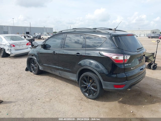 Ford ESCAPE SE 2018 1FMCU9GD3JUD43356 Image 3