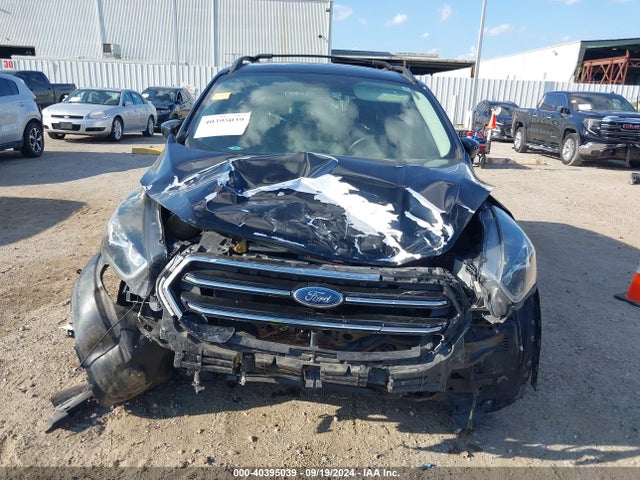 Ford ESCAPE SE 2018 1FMCU9GD3JUD43356 Image 6