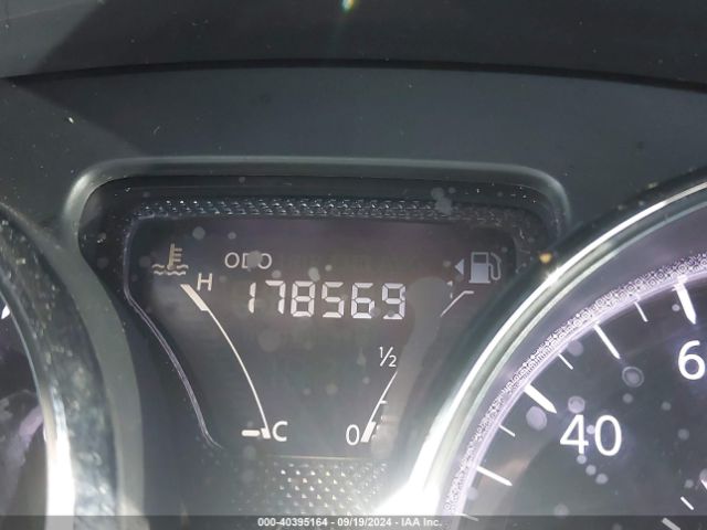 3N1CN7AP7FL885220 Nissan Versa 1.6 Sl