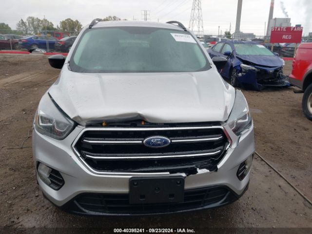 1FMCU0GD6HUC46562 Ford ESCAPE SE