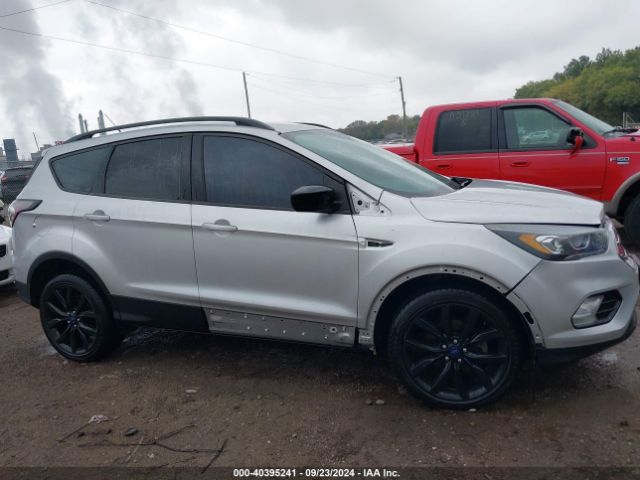 1FMCU0GD6HUC46562 Ford ESCAPE SE