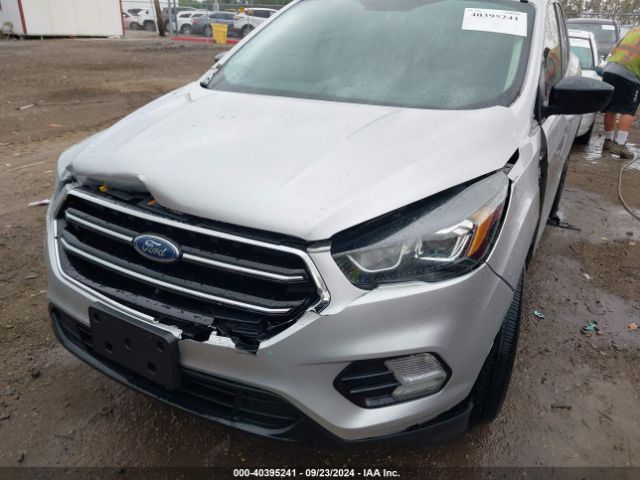 1FMCU0GD6HUC46562 Ford ESCAPE SE