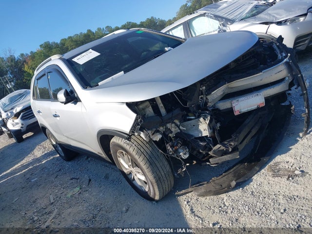 2015 5XYKTCA69FG585183 main image
