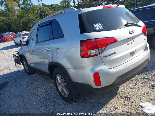 KIA SORENTO LX 2015 5XYKTCA69FG585183 Image 3