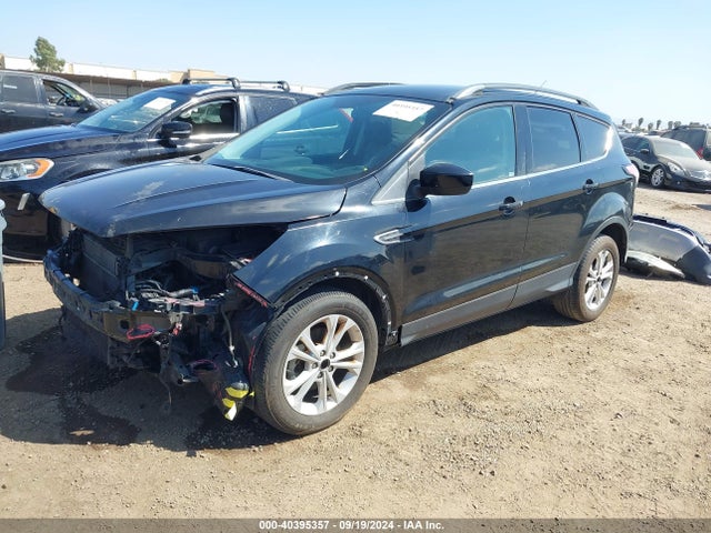 Ford ESCAPE SE 2018 1FMCU0GD2JUA43366 Image 2