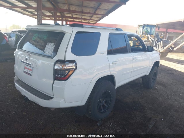 Toyota 4RUNNER SR5 2023 JTEEU5JR1P5278273 Image 4