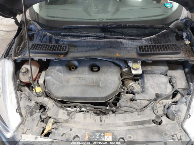 1FMCU9J90JUD60524 Ford Escape Titanium