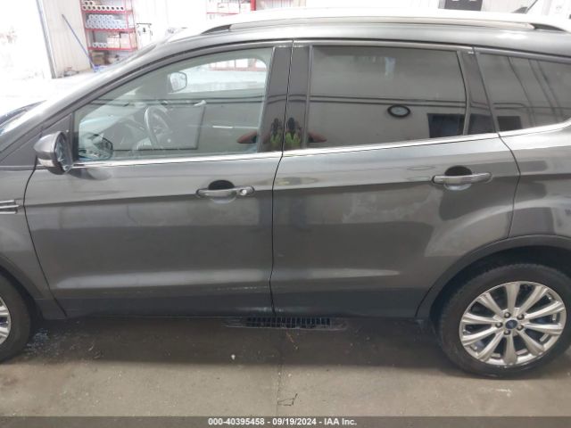 1FMCU9J90JUD60524 Ford Escape Titanium