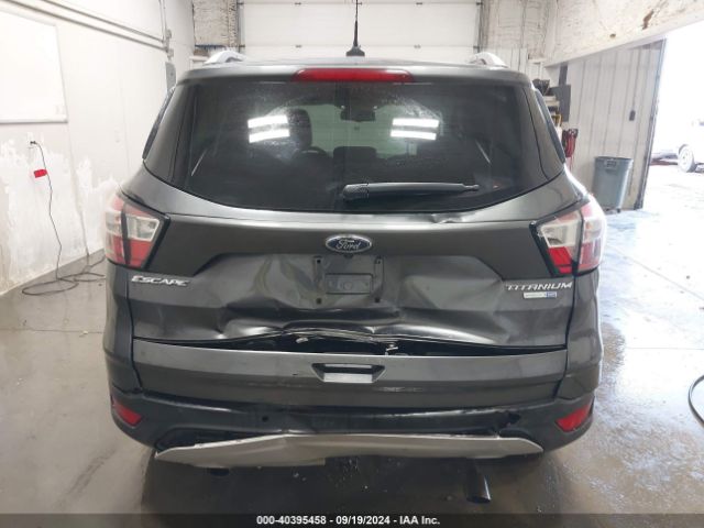 1FMCU9J90JUD60524 Ford Escape Titanium