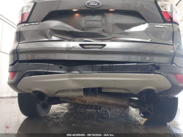 1FMCU9J90JUD60524 Ford Escape Titanium