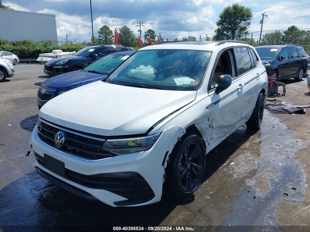3VV8B7AX9RM014086 Volkswagen Tiguan 2.0t Se R-line Black
