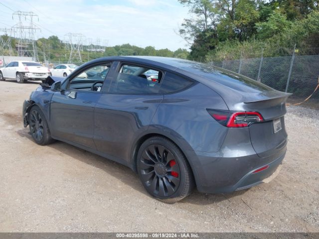 7SAYGDEF2NF549262 Tesla Model Y Performance Dual Motor All-wheel Drive