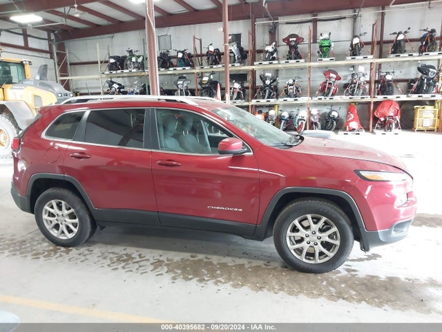 1C4PJMCS1HW530633 Jeep Cherokee Latitude 4x4