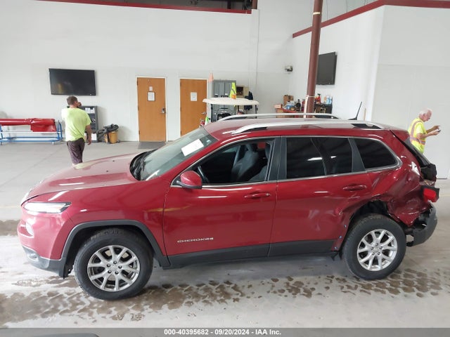 1C4PJMCS1HW530633 Jeep Cherokee Latitude 4x4