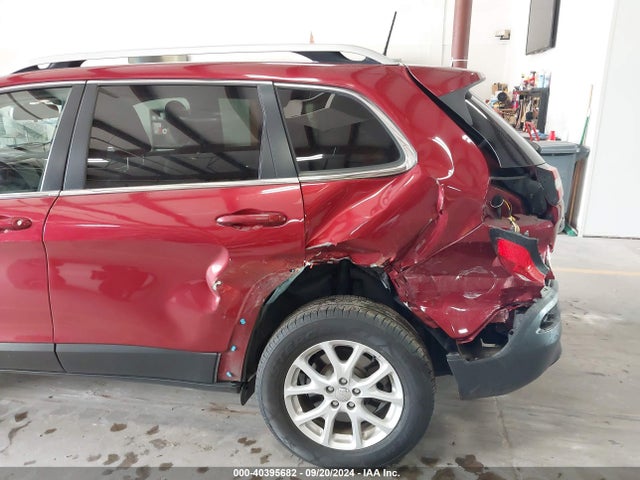 1C4PJMCS1HW530633 Jeep Cherokee Latitude 4x4