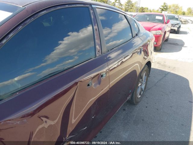 5XXGT4L30LG401117 KIA Optima Lx