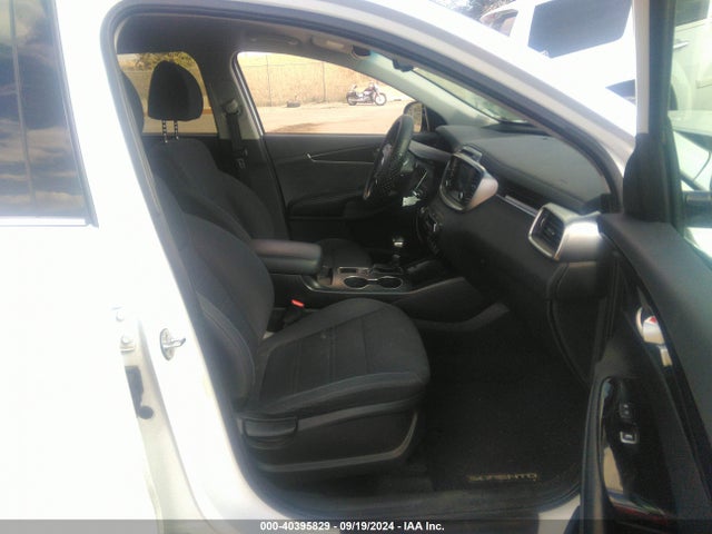 KIA Sorento 2.4l Lx 2019 5XYPGDA33KG435473 Image 5