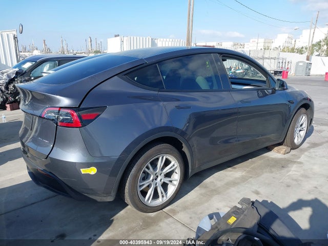 2023 TESLA MODEL Y 7SAYGDEE8PF920614 Photo 3