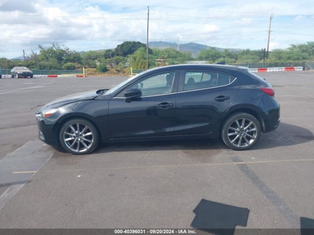 3MZBN1L30JM223415 Mazda Mazda3 Touring